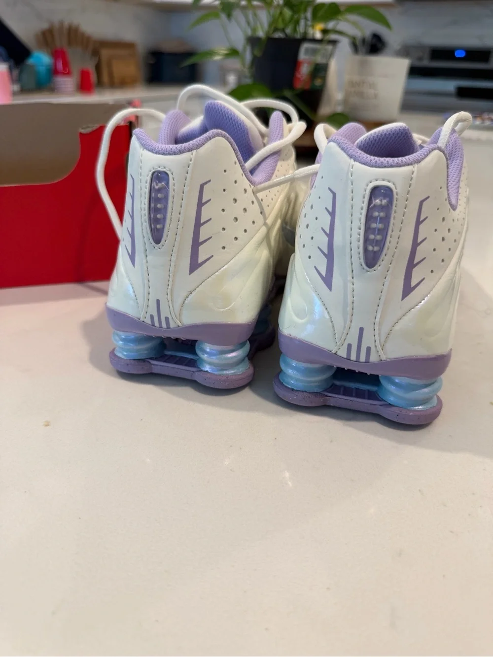 Nike Kids Shox Sneakers in White and Light Purple